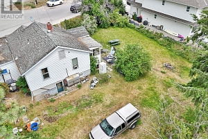 2571&2573 Hebert Road - Photo 12