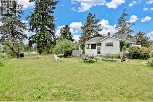 2571&2573 Hebert Road - Photo 9