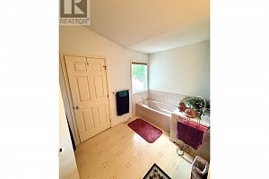 8827 Michael Drive - Photo 45