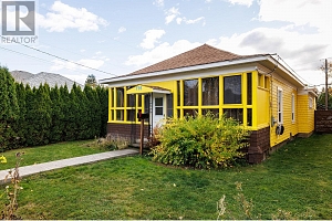 795 Lawson Avenue - Photo 24