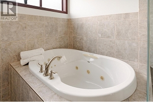 2218 Omineca Place - Photo 26