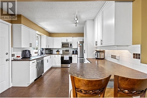 2141 Kaslo Court - Photo 18