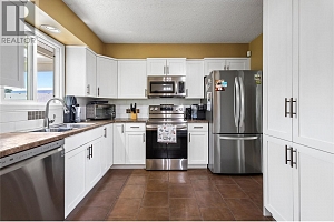 2141 Kaslo Court - Photo 21