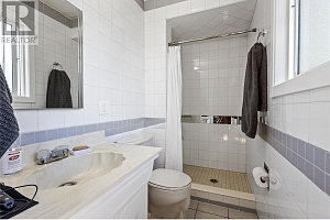 2141 Kaslo Court - Photo 26