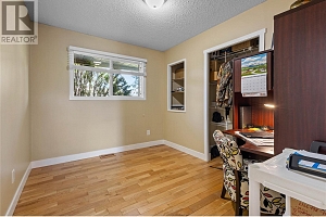 2141 Kaslo Court - Photo 29
