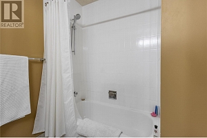 2141 Kaslo Court - Photo 32