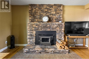 2141 Kaslo Court - Photo 8