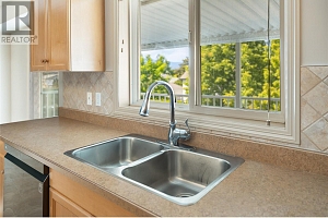506 Harrop Avenue - Photo 14