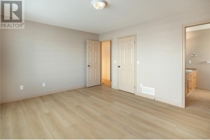 506 Harrop Avenue - Photo 24