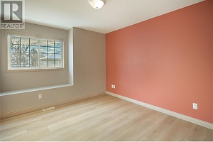 506 Harrop Avenue - Photo 30