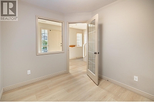 506 Harrop Avenue - Photo 34