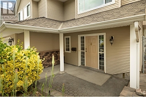 506 Harrop Avenue - Photo 56