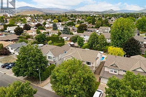 506 Harrop Avenue - Photo 70