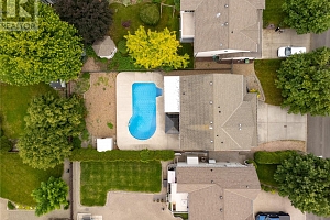 506 Harrop Avenue - Photo 72