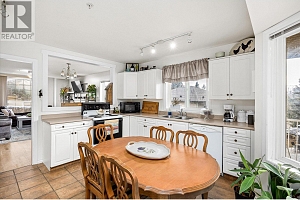5817 Victoria Street - Photo 7