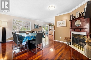 1056 Caledonia Way - Photo 13