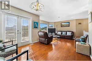 1056 Caledonia Way - Photo 2