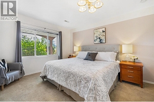 1056 Caledonia Way - Photo 25