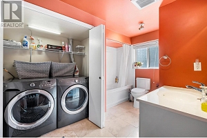 1056 Caledonia Way - Photo 31