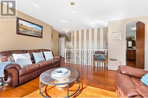 1056 Caledonia Way - Photo 6