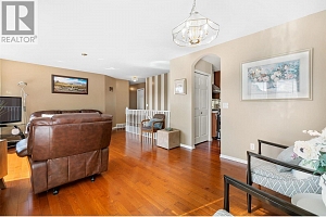 1056 Caledonia Way - Photo 7