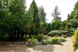 1043 Caledonia Way - Photo 10