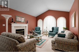 1043 Caledonia Way - Photo 12