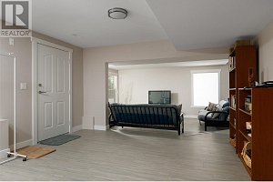 1043 Caledonia Way - Photo 28