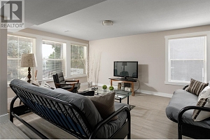 1043 Caledonia Way - Photo 29