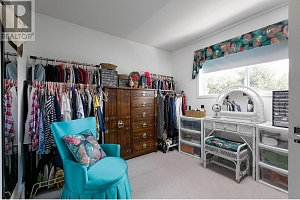 1043 Caledonia Way - Photo 33