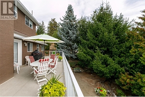 1043 Caledonia Way - Photo 6