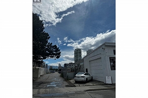 991 Ellis Street - Photo 2