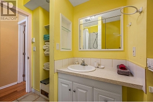 2612 Lakeshore Road - Photo 18