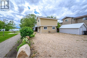 2612 Lakeshore Road - Photo 2