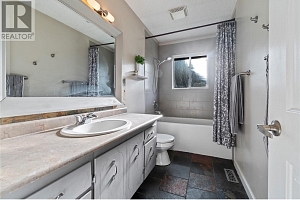6046 Jackson Crescent - Photo 38