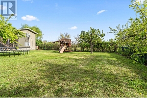 6046 Jackson Crescent - Photo 4