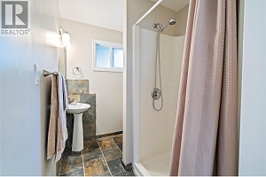 6046 Jackson Crescent - Photo 49