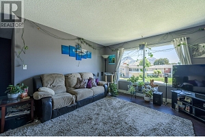 531 BAYWOOD Crescent - Photo 5