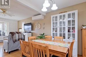 5882 Victoria Street - Photo 11