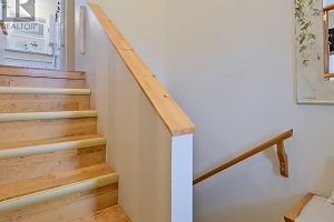 5882 Victoria Street - Photo 25