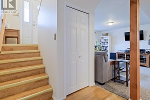 5882 Victoria Street - Photo 26