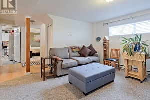 5882 Victoria Street - Photo 28