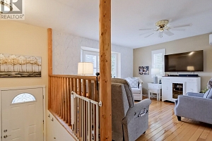 5882 Victoria Street - Photo 3