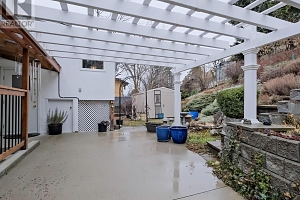 5882 Victoria Street - Photo 40
