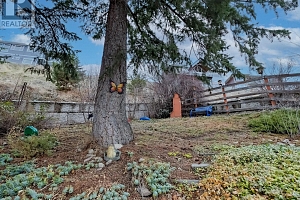 5882 Victoria Street - Photo 43