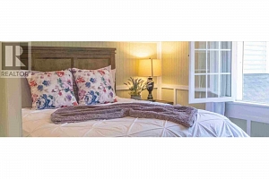 1009 Lawrence Avenue - Photo 21