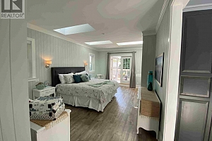 1009 Lawrence Avenue - Photo 33