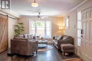 1009 Lawrence Avenue - Photo 5