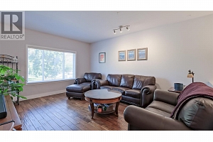 755 Birch Avenue - Photo 18