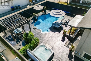 819 Cadder Avenue - Photo 2
